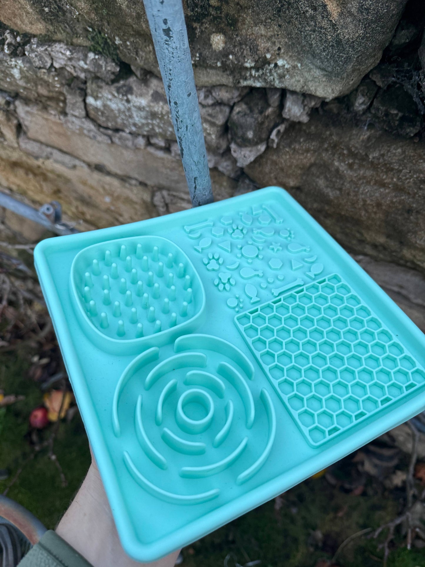 Bodhi & The Birchtree - Square Slow Feeder Mat - Mint