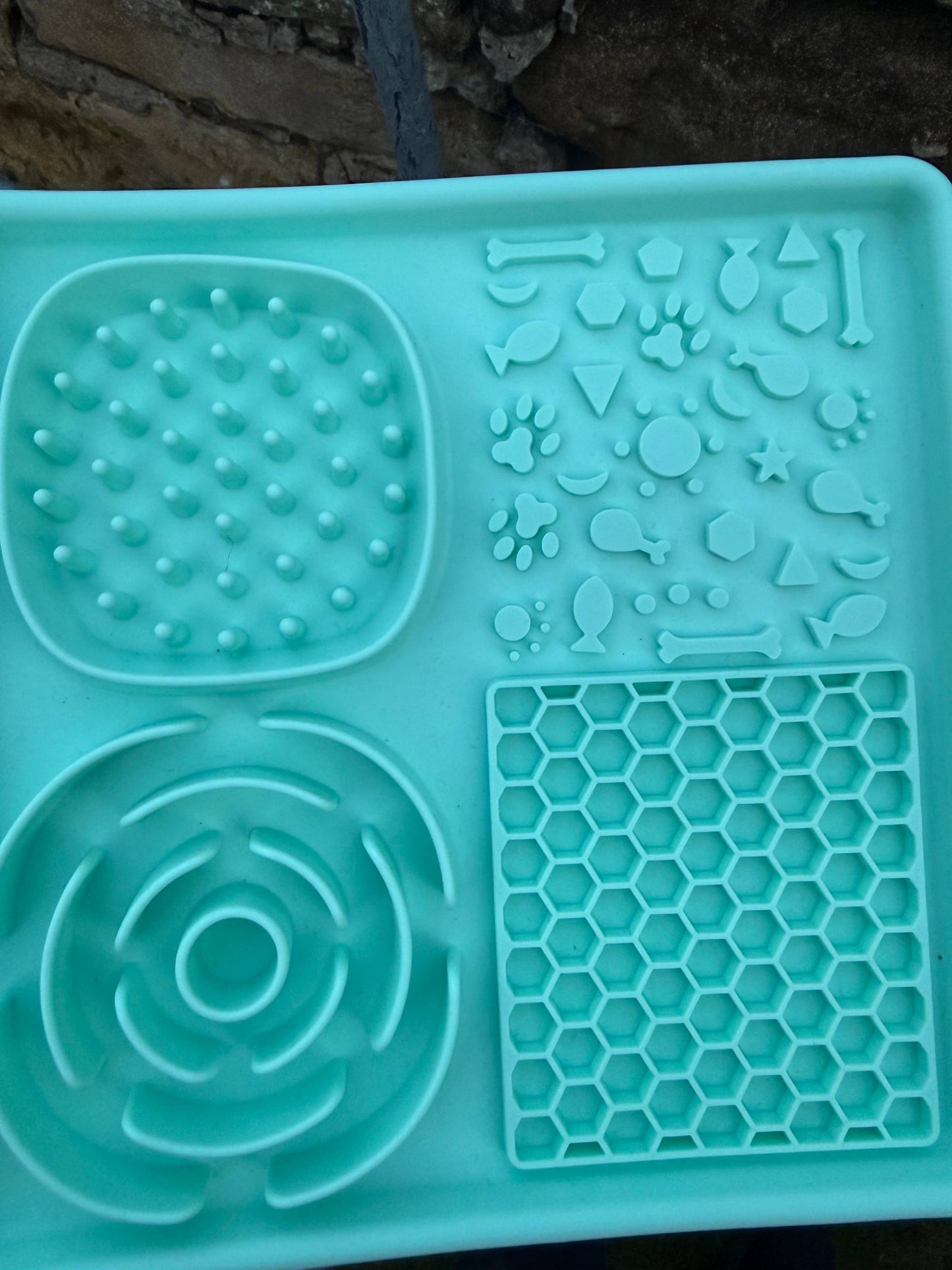 Bodhi & The Birchtree - Square Slow Feeder Mat - Mint