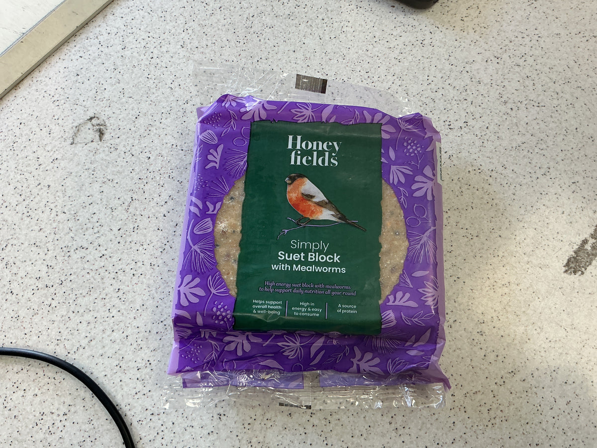 Honeyfields suet block with mealworms