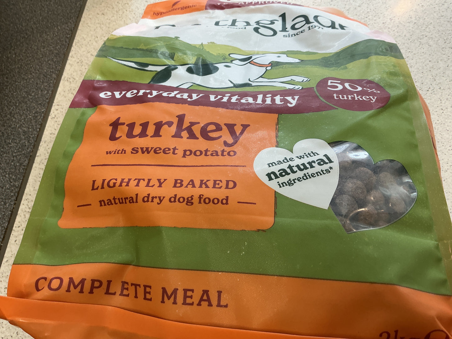 Forthglade lightly baked natural dry dog food 2kg