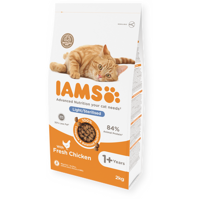 Iams Dry Food Light in fat/Sterilised Adult with Fresh Chicken 2kg