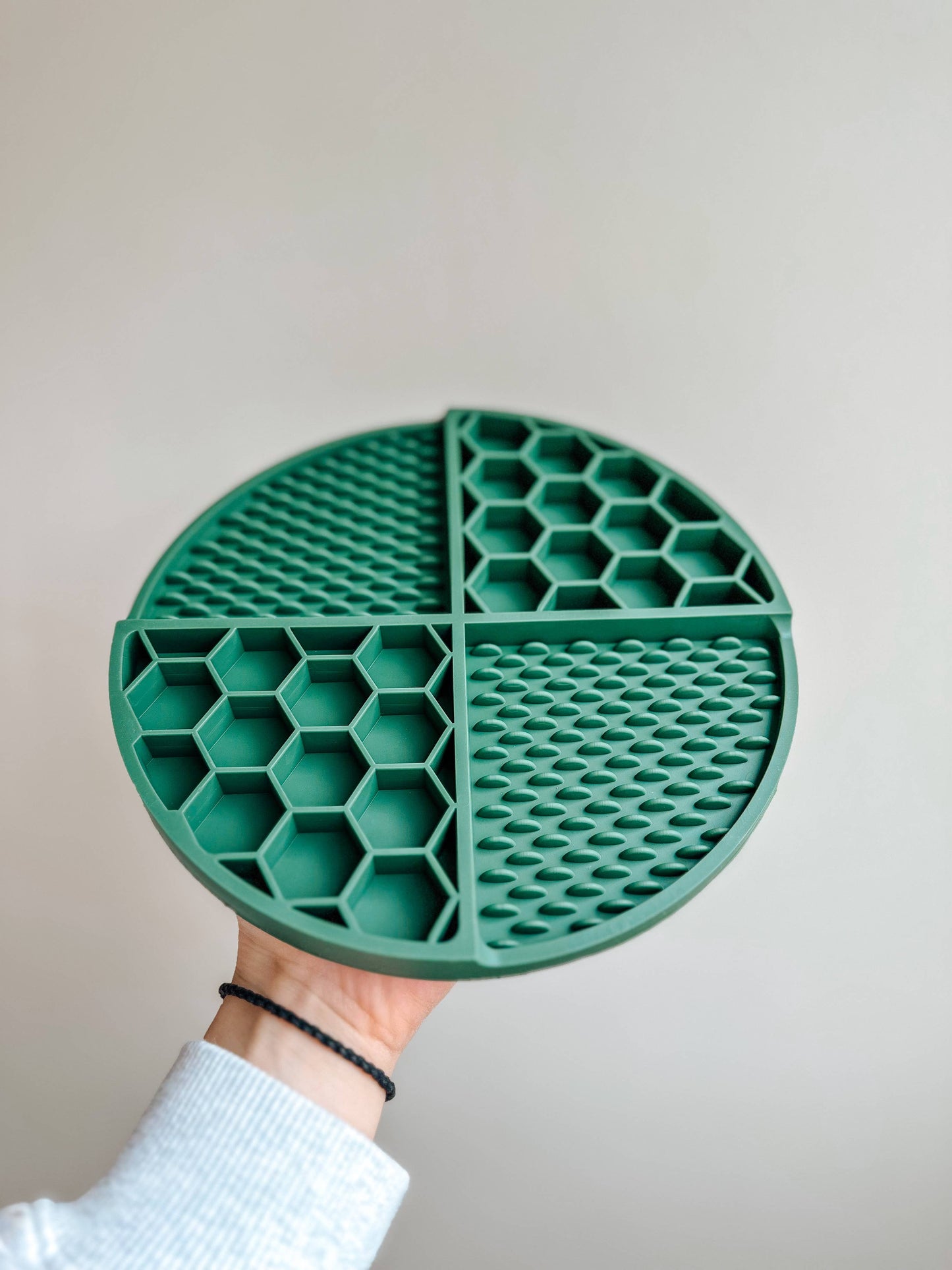 Bodhi & The Birchtree - Honeycomb Lick Mat Sea Green
